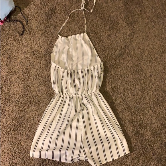 romper - Picture 2 of 2